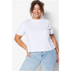 Beyaz Regular Bisiklet Yaka Dikiş Detaylı %100 Pamuk Örme Crop Büyük Beden T-Shirt TBBSS23BF00037