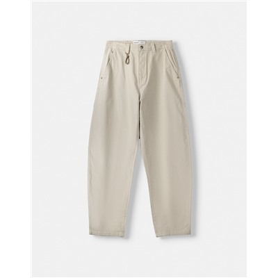 Skater-fit trousers with lobster clasp