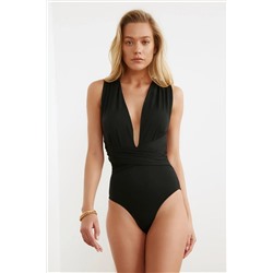 Trendyolmilla Siyah Derin Dekolteli Drapeli Hipster Core Mayo TBESS21MA0041