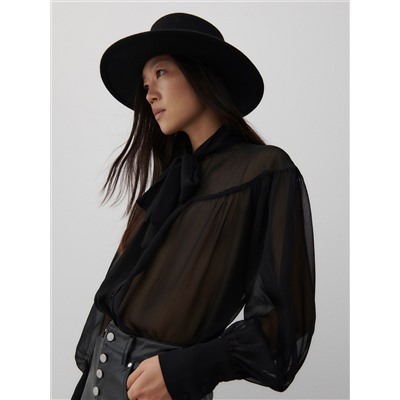 Bluse mit Bindedetail