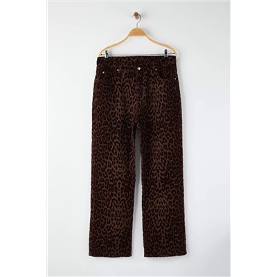 Kahverengi Süet Görünümlü Leopar Desenli Yüksek Bel Büyük Beden Wide Leg Jeans TBBAW26CJ00045