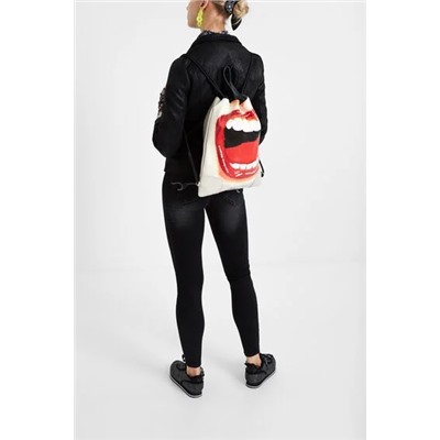 Mochila cordones labios