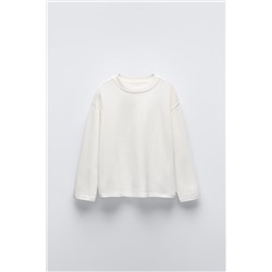 BASIC T-SHIRT