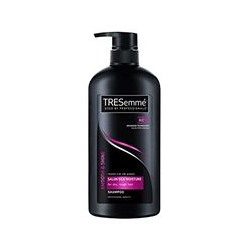 Профессиональный шампунь Smooth & Shine с маслом арганы, шелком и биотином от TRESemme 480 мл / TRESemme Smooth & Shine Shampoo 480 ml