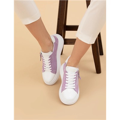 Lila Sneaker