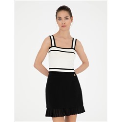 Beyaz Crop Top Triko Bluz