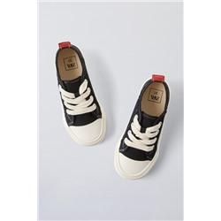 FRAYED COTTON TRAINERS