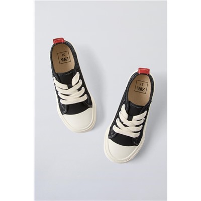 FRAYED COTTON TRAINERS