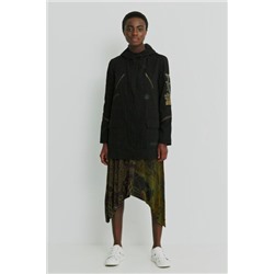 Parka capucha parches
