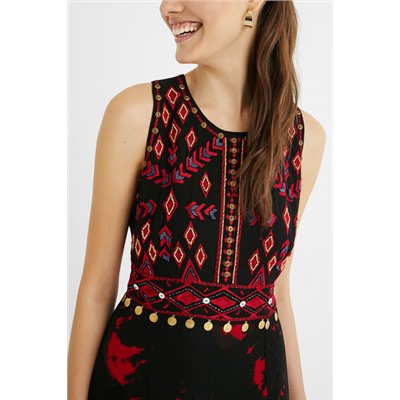 Vestido midi slim cortes