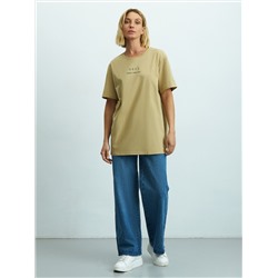 Классическая unisex-футболка полуприлегающего силуэта