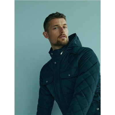 Steppjacke mit Kapuze