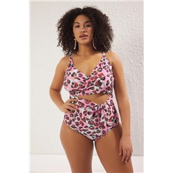 Trendyol Curve Çok Renkli Derin V Cut Out Detaylı Leopar Desenli Büyük Beden Mayo TBBSS25AM00011