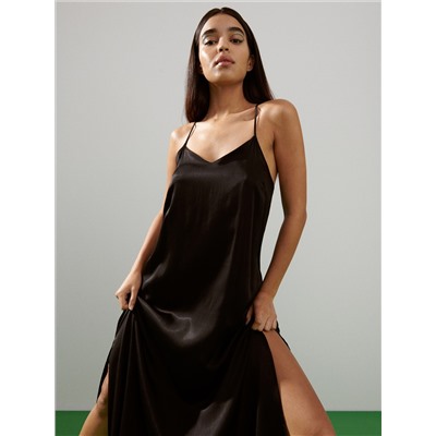Kleid mit hohem Viskoseanteil