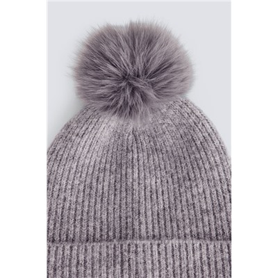 Gorro punto pompón