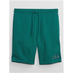 9" Gap Logo Shorts in Fleece