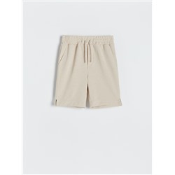 Schlichte Shorts im Baggy-Fit