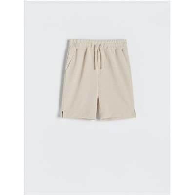 Schlichte Shorts im Baggy-Fit