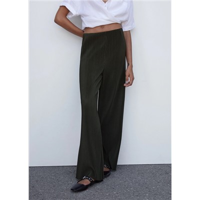Pantalón recto plisado