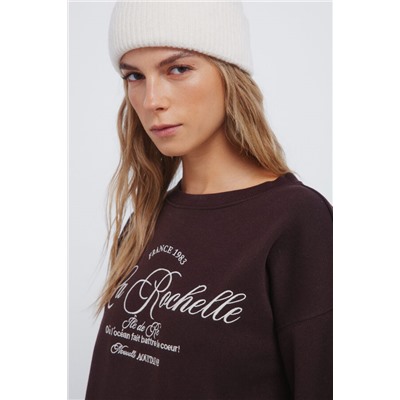 Sudadera gráfica bordado ciudad