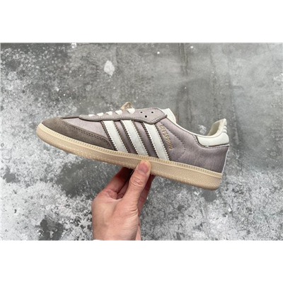 Женские кеды  коллаборация известного бренда   Offspring & Adida*s Originals  Серия  Samba OG"Consortium Cup"