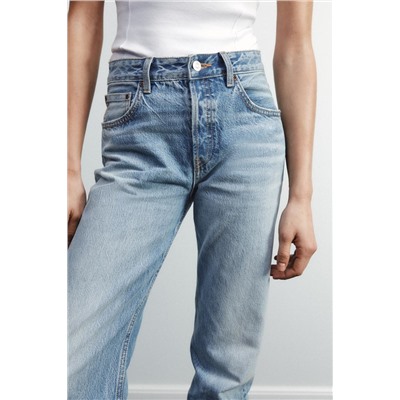 JEANS TRF RECTOS TIRO MEDIO