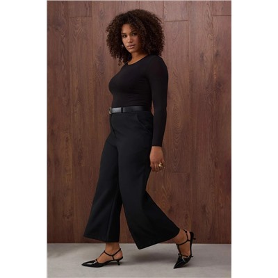 Özel Koleksiyon Siyah Wide Leg Premium Kemerli Büyük Beden Pantolon TBBAW26AR00001