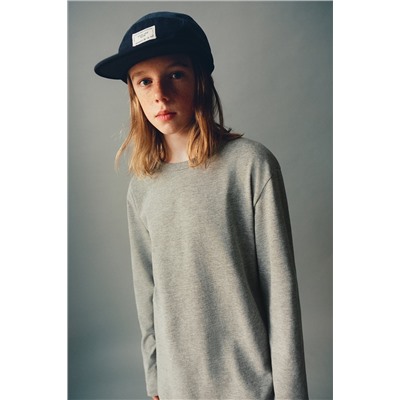 FLANNEL CAP WITH LABEL
