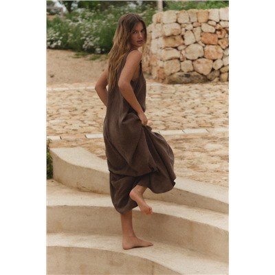 FLOWING VOLUMINOUS MIDI DRESS