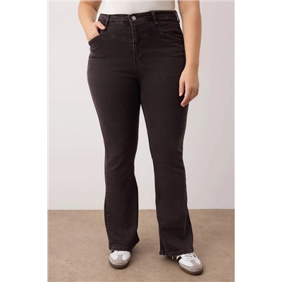 Kahverengi Yüksek Bel Comfort Dikiş Detaylı İspanyol Paça Flare Fit Jeans TBBSS24CJ00003