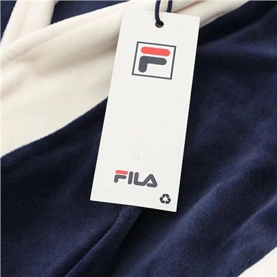 Отличный домашний халат с капюшоном  FIL*A