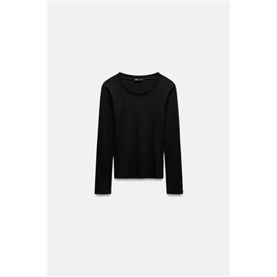 RIBBED LONG SLEEVE T-SHIRT