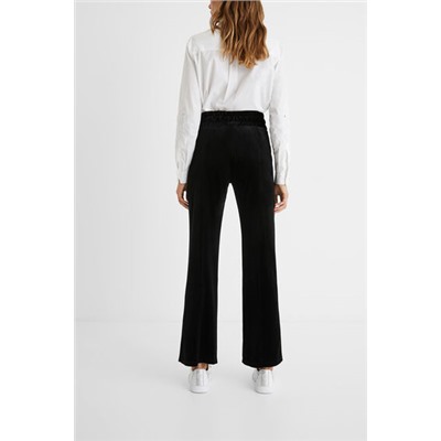 Pantalón pana aterciopelada