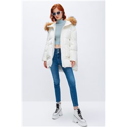 Anorak con capucha Beige