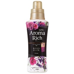 LION Кондиционер для белья Soflan Aroma Rich Juliette дезодорирующий с натуральными ароматическими маслами, бутылка с колпачком-дозатором 520 мл.