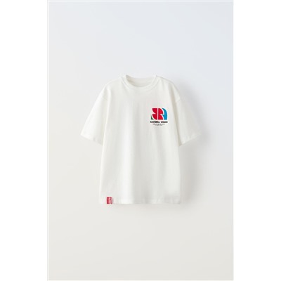 T-SHIRT WITH LABEL PRINT