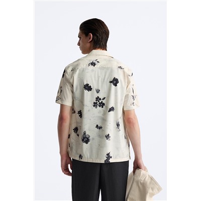 CAMISA ELÁSTICA ESTAMPADO FLORAL