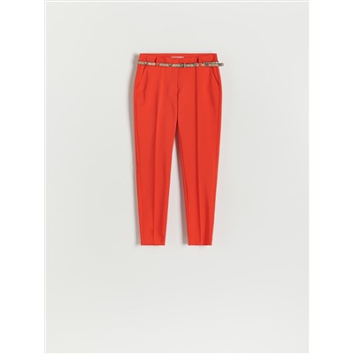 Zigarettenhose mit Gürtel