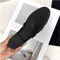 Туфли на плоской подошве, экспорт в Россию