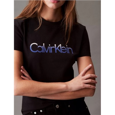 Gradient Logo Slim Fit Crewneck T-Shirt