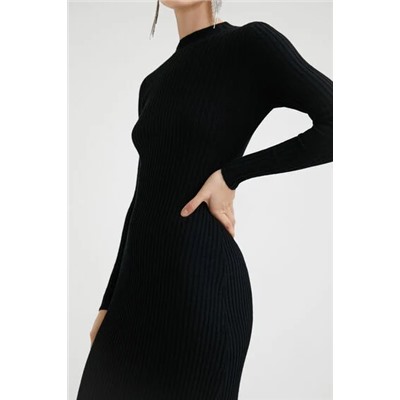 Vestido slim midi canalé