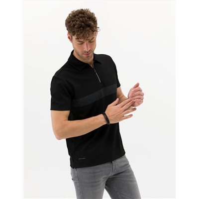 Siyah Slim Fit Göğüs Baskılı Tişört
