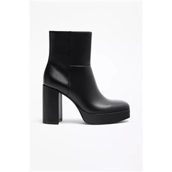 High-heel ankle boots