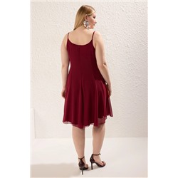 Bordo Şifon Aksesuar Askılı Mini Dokuma Büyük Beden Elbise TBBSS25AH00051