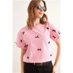 Olalook, Kadın Pembe Fiyonk Detaylı Regular Fit Pamuk Tişört TSH-19000844