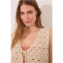 Chaleco corto crochet beige