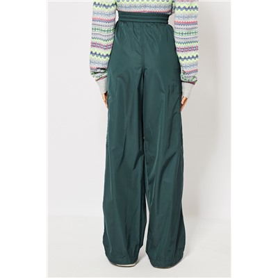 Pantalón casual Verde
