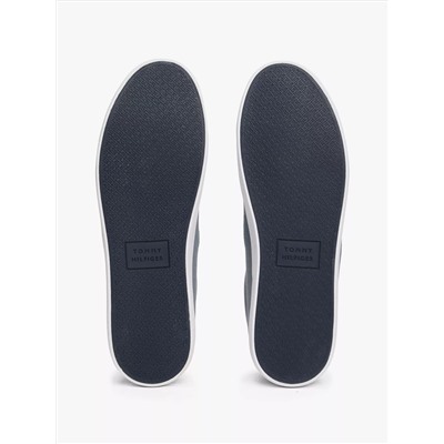 Canvas Low-Top Sneaker