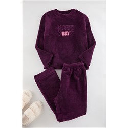 Mor Sloganlı ve Kalpli Peluş/Wellsoft Örme Pijama Takımı TBBAW25AI00051