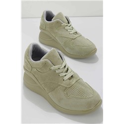 Bambi Yeşil Süet Kadın Sneaker K01703084302